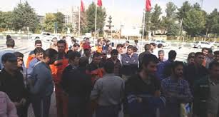 تجمع کارگران ۱۴ پارس جنوبی بدلیل 4ماه عدم دریافت حقوق