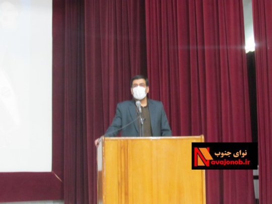 مدیر کل کمیته امداد استان بوشهر :شهرستان دشتستان بدون وجود مراکز انرژی دوبرابر حوزه گازی شهرستانهای جنوبی تبلت به دانش آموزان نیازمند اهداء نموده است +جزئیات 