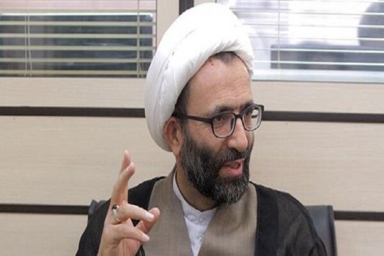 عضو هیئت رئیسه مجلس:بودجه دولت کاملا سیاسی است/ میخواهند دولت بعدی را به زمین بزنند+جزئیات