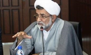 حجت الاسلام دکتر احمدی:مردم از سنگ اندازی بانکها در اعطای وام های خُرد خسته اند