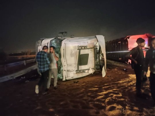 حادثه برای کامیون تریلی در نزدیکی برازجان+تصاویر