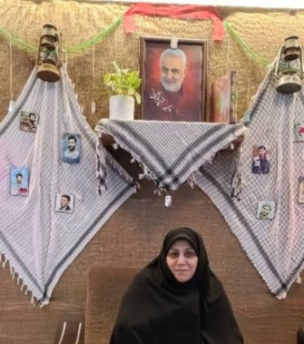 شهید سلیمانی فرمانده و سردار دلها است.