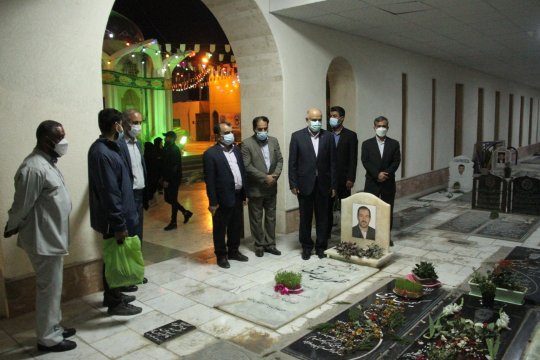 استاندار بوشهر با شهدای والامقام و آرمان‌های آنان تجدید بیعت کرد+تصاویر