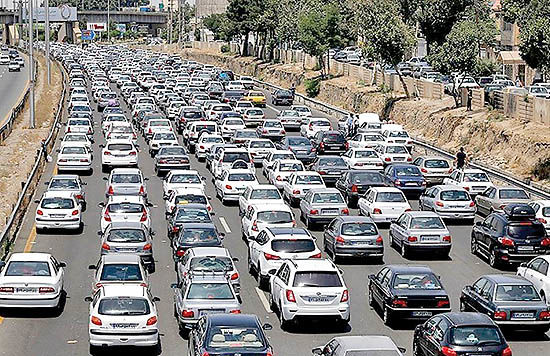 ترافیک سنگین خیابانهای برازجان وخیابانهایی که کشش ندارند ، ،با اتمام بیمارستان 17شهریور راه دسترسی سریع کجاست؟