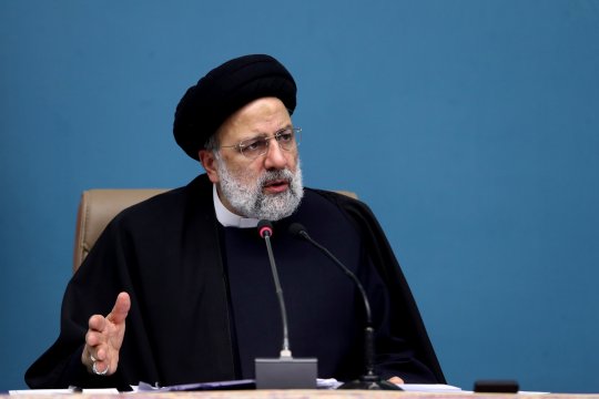 هر گونه توسعه فرع بر حفظ محیط زیست است / کوتاهی در اجرای کامل قانون هوای پاک از هیچ دستگاهی پذیرفته نیست/ اقدامات و سیاستهای حفاظتی باید ابتدا بر پایه تشویق باشد
