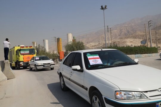 رژه خودرویی کارکنان پتروشیمی بوشهر در هفته دفاع مقدس+تصاویر