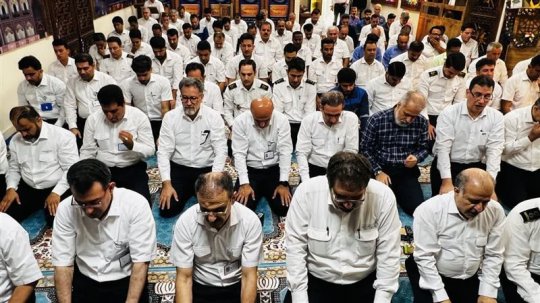   نماز پرشکوه عید سعید فطر در شرکت پتروشیمی پارس برگزار شد.+تصاویر