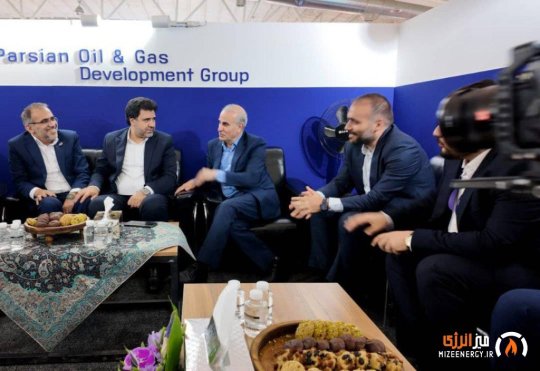 گفتگوی مهندس میرحاجی مدیرعامل پتروشیمی پارس با مدیرعامل پتروشیمی تبریز دو قطب تولیدکننده استایرن و پلی استایرن در نمایشگاه نفت+تصاویر+تصاویر