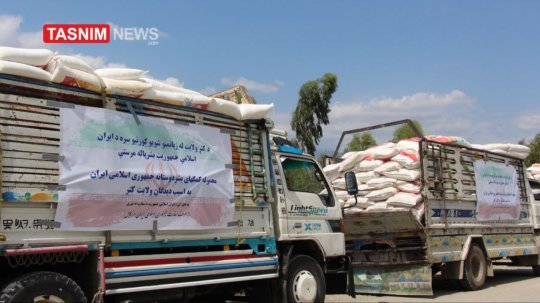 تصاویری از ورود کامیون‌های کمک ایران به افغانستان