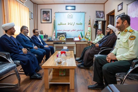 همزمان با هفته نیروی انتظامی انجام شد: تقدیر مدیرعامل آریاساسول از فرماندهی انتظامی شهرستان عسلویه+تصاویر