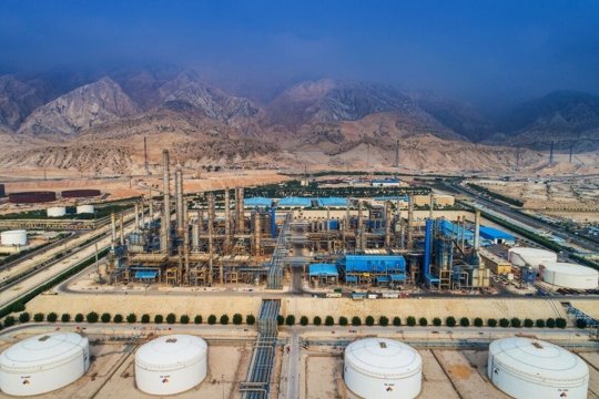 با همت شرکت پلیمر آریاساسول، نخستین کتاب راهنمای استاندارد ISO 7101 منتشر شد