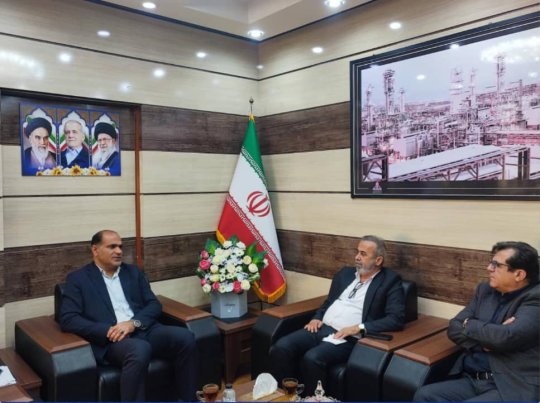 مدیر عامل پتروشیمی سبلان با فرماندار عسلویه دیدار و گفتگو کرد+تصویر