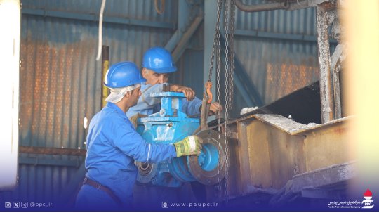 اورهال ۱۳روزه شیپلودر ۱۸ساله؛ تجهیز استراتژیك صادرات اوره پردیس نوسازی شد+گزارش تصویری