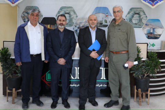 نشست سرپرست شرکت مخازن سبز پتروشیمی عسلویه با مدیر تولید شرکت ملی صنایع پتروشیمی+تصویر