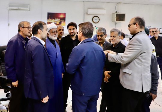 بازدید دکتر احمدی رئیس کمیسیون انرژی مجلس ازشرکت پتروشیمی خارک و پایانههای نفتی+تصاویر