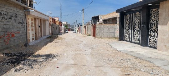شهردار پرتلاش و عدالت محور برازجان،اهالی این کوچه خواستار آسفالت هستند +تصاویر
