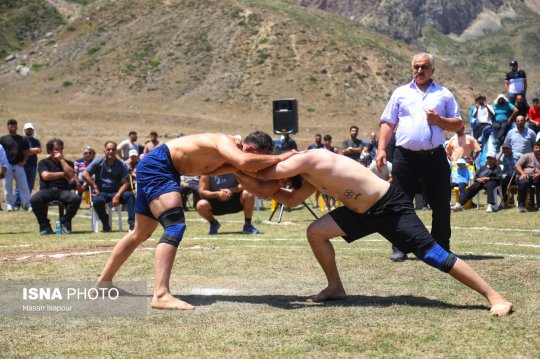 مسابقات کشتی سنتی لوچو - روستای چرات